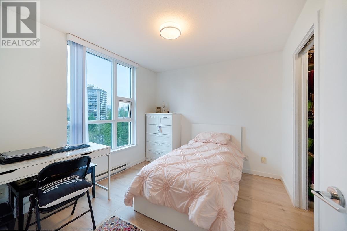 Listing Picture 14 of 22 : 1605 2200 DOUGLAS ROAD, Burnaby / 本拿比 - 魯藝地產 Yvonne Lu Group - MLS Medallion Club Member