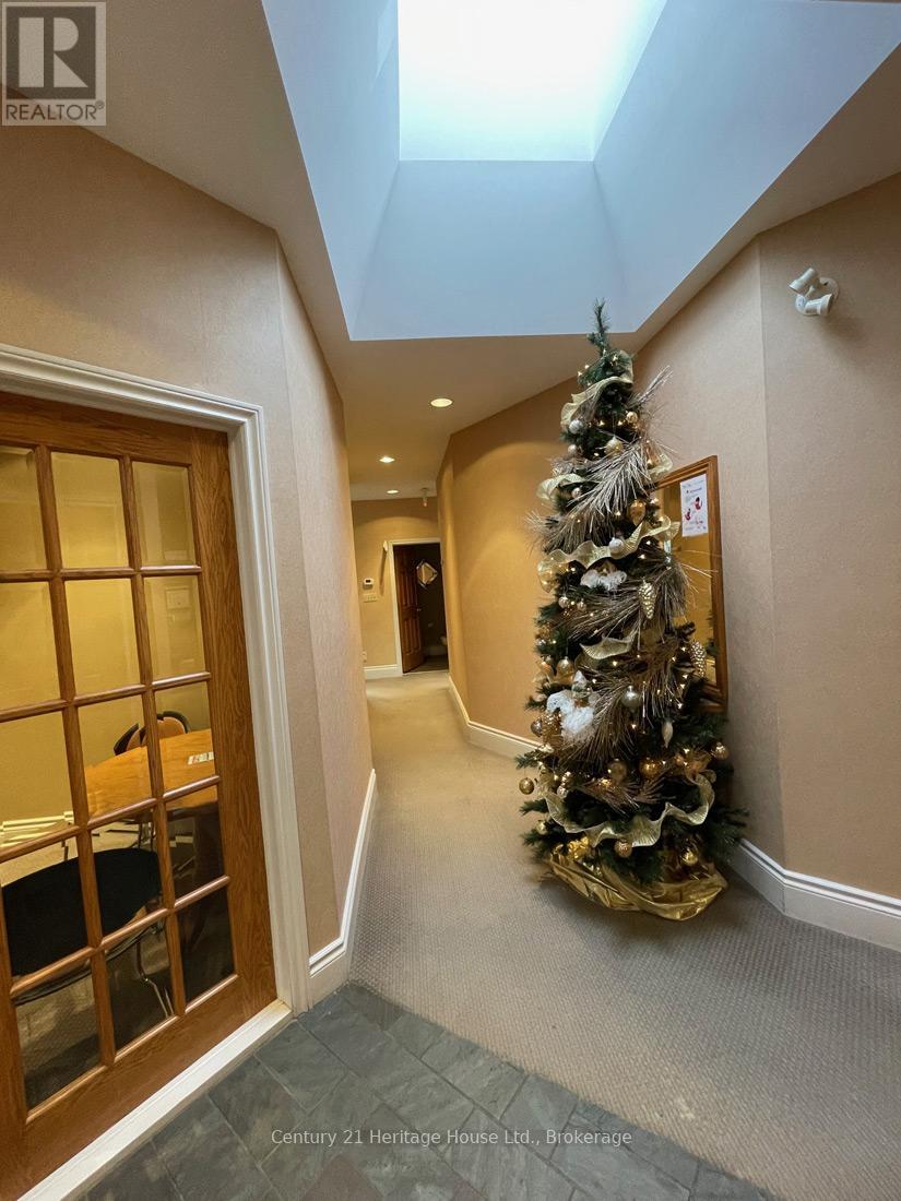 392 Main Street, Wellington North, Ontario  N0G 2L0 - Photo 2 - X11900302