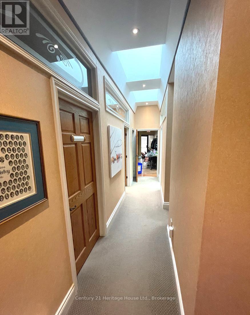 392 Main Street, Wellington North, Ontario  N0G 2L0 - Photo 3 - X11900302