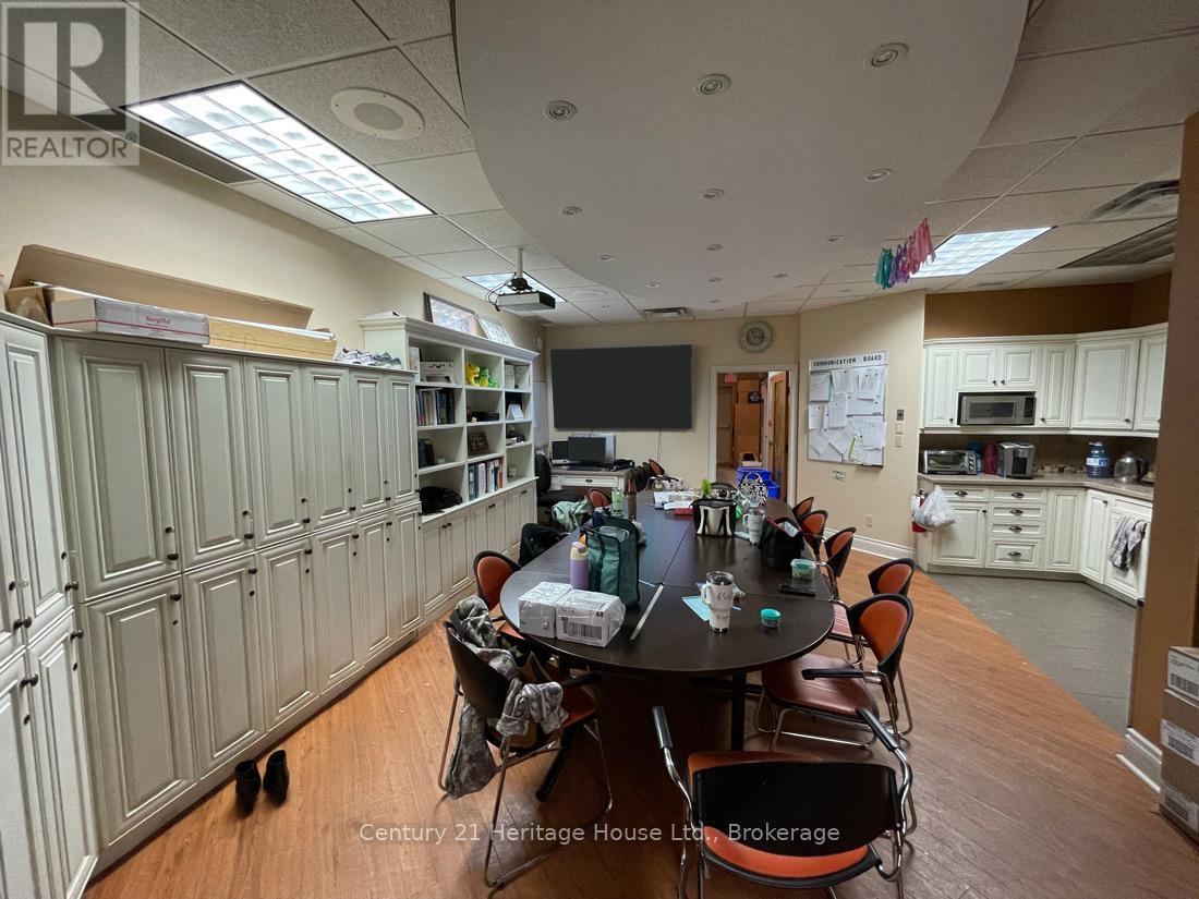 392 Main Street, Wellington North, Ontario  N0G 2L0 - Photo 6 - X11900302