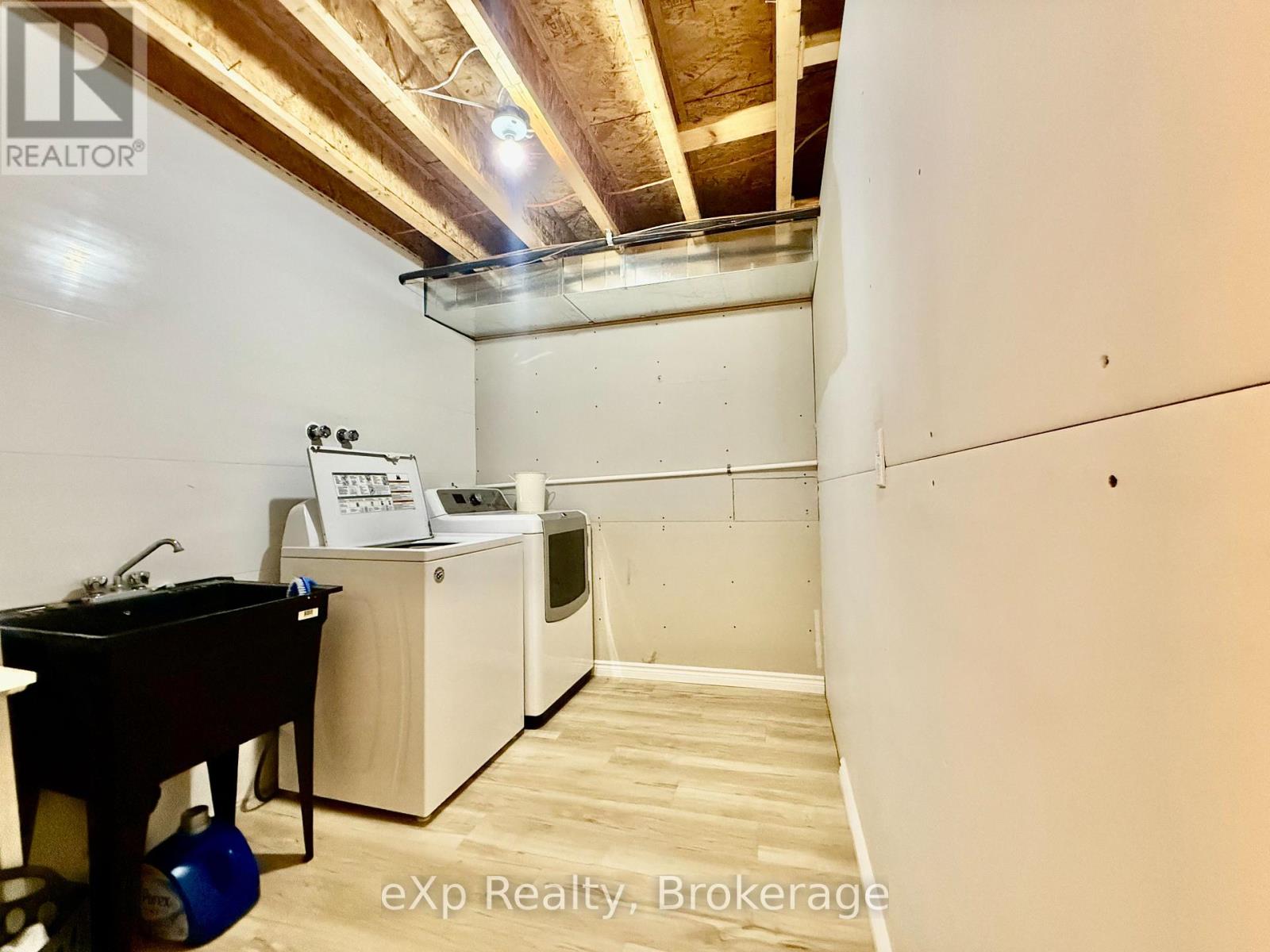 11 Carroll Street, South Bruce, Ontario  N0G 2J0 - Photo 12 - X11900307