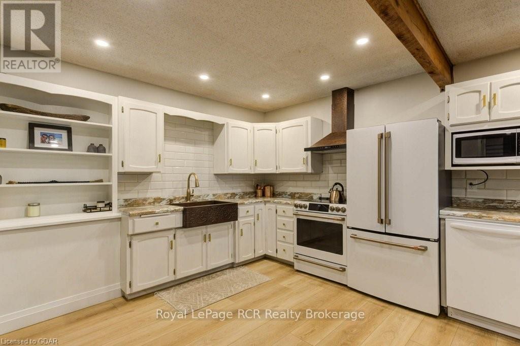 9811 Creek Road, Minto, Ontario  N0G 1M0 - Photo 18 - X10877184