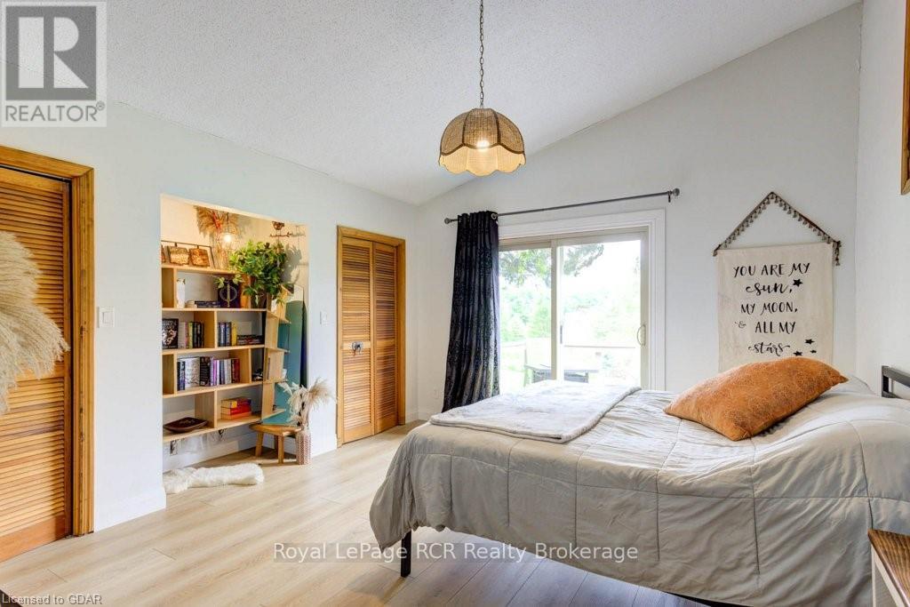 9811 Creek Road, Minto, Ontario  N0G 1M0 - Photo 21 - X10877184