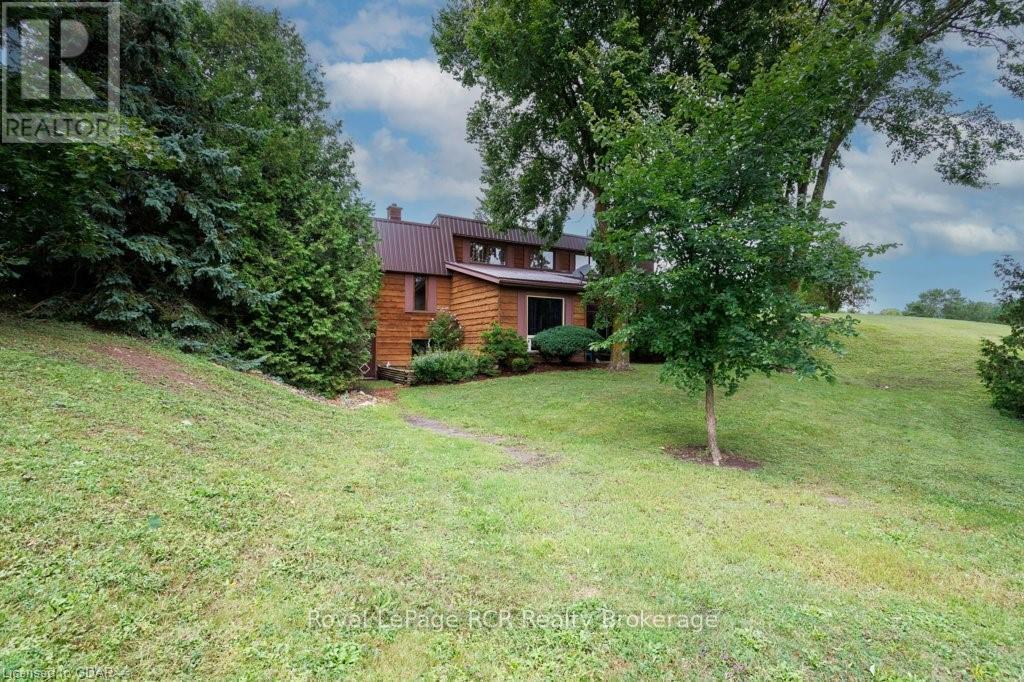 9811 Creek Road, Minto, Ontario  N0G 1M0 - Photo 27 - X10877184