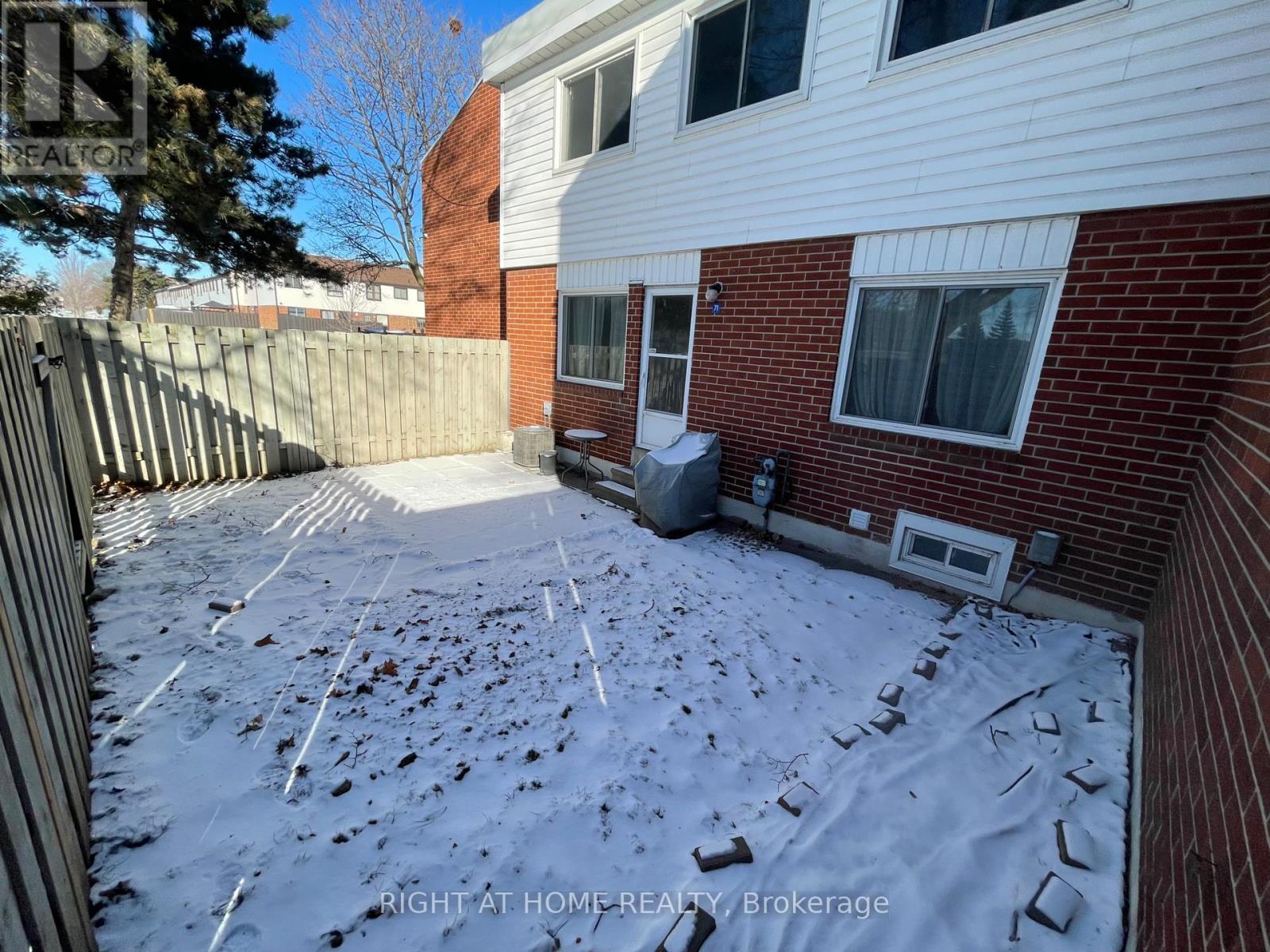 71 - 1010 Glen Street, Oshawa, Ontario  L1J 6J2 - Photo 10 - E11900269