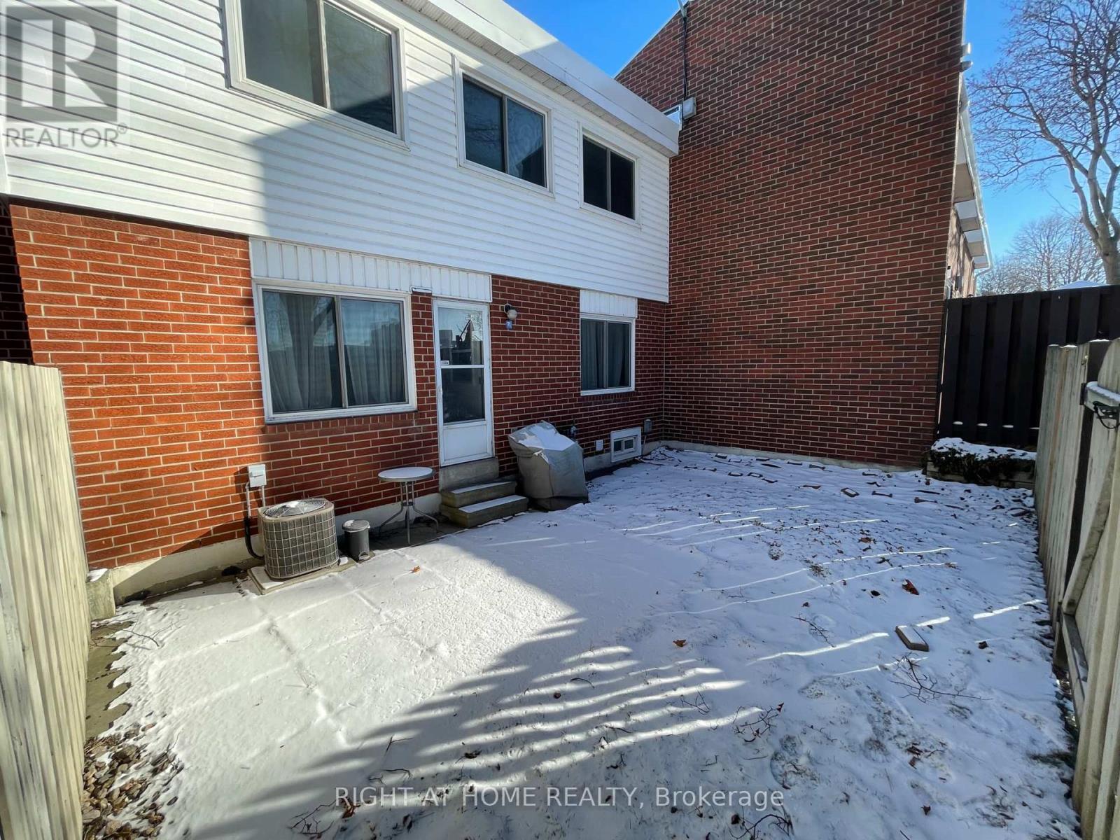 71 - 1010 Glen Street, Oshawa, Ontario  L1J 6J2 - Photo 5 - E11900269