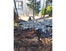 LOT 4 OCEAN BEACH ESPLANADE