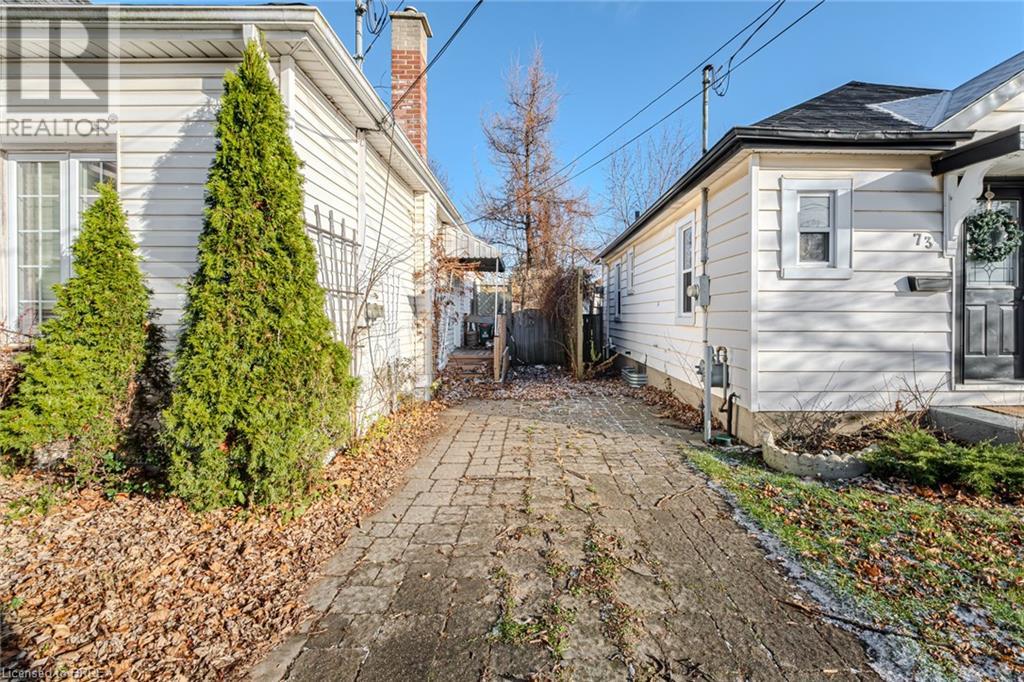 75 St George Street, Brantford, Ontario  N3R 1V5 - Photo 3 - 40679793