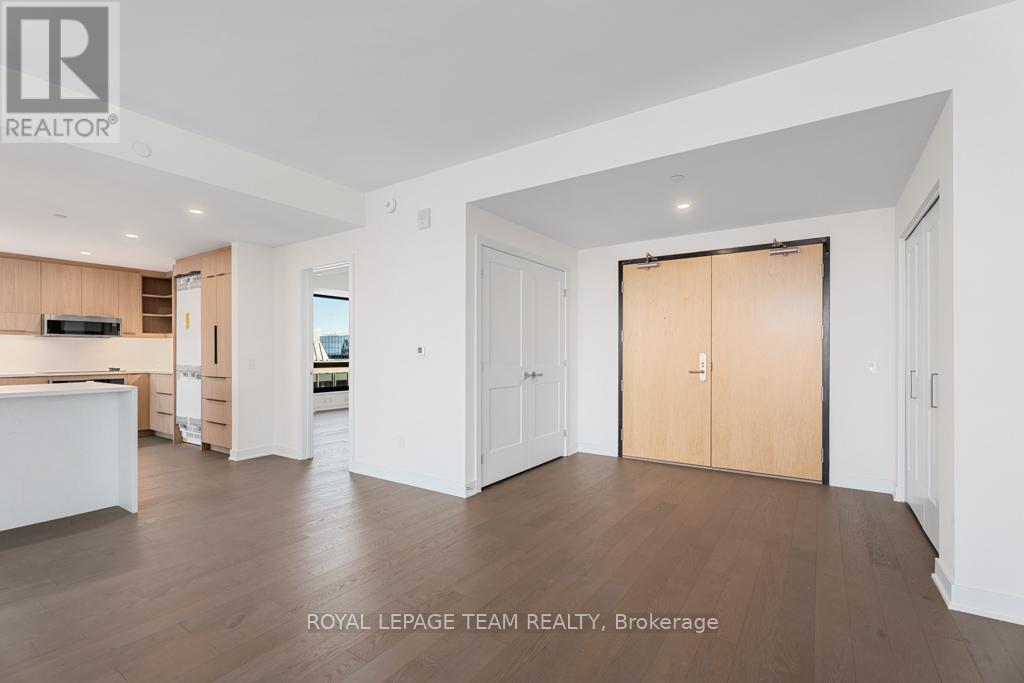 Property at 2603 - 340 QUEEN STREET image 2