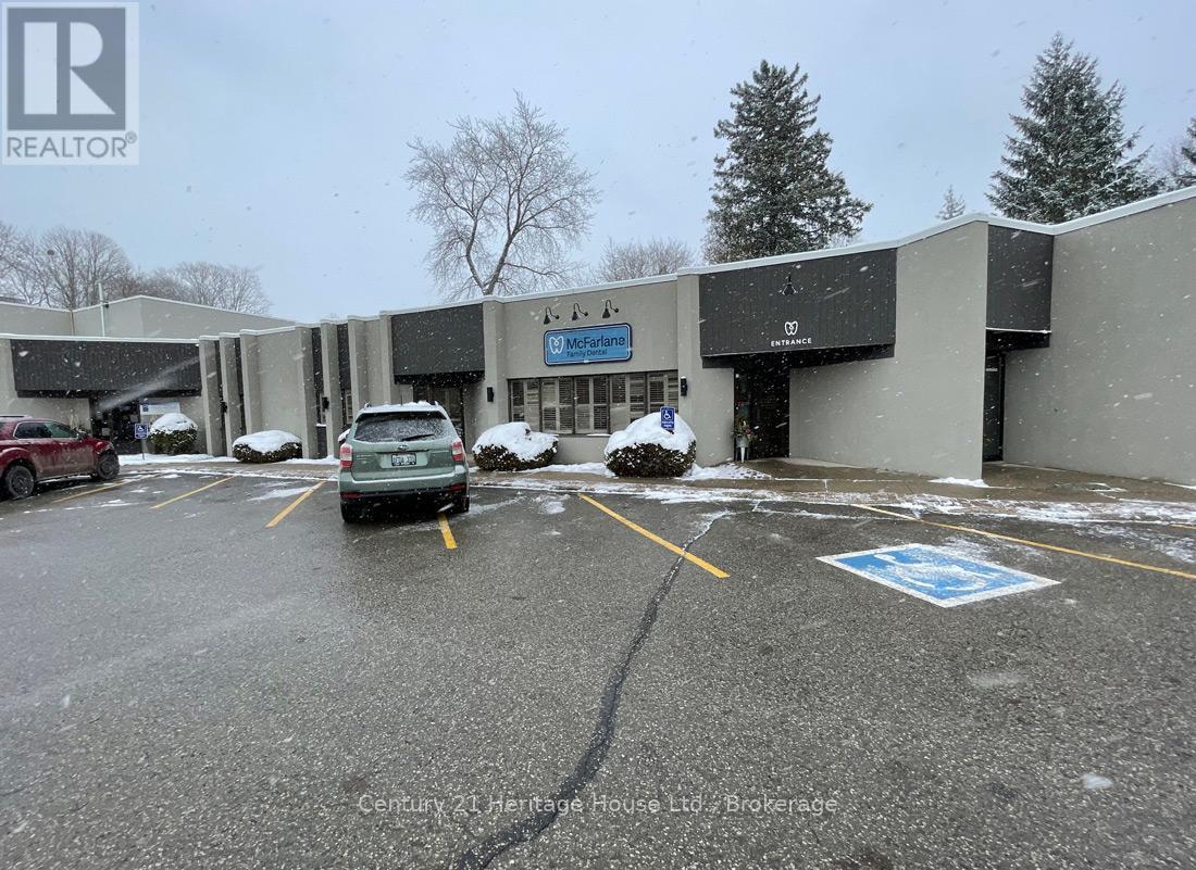 392 Main Street, Wellington North, Ontario  N0G 2L0 - Photo 12 - X11900330
