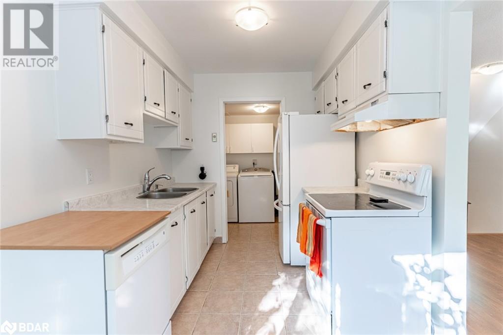 360 Blake Street Unit# 29, Barrie, Ontario  L4M 1L3 - Photo 3 - 40685454