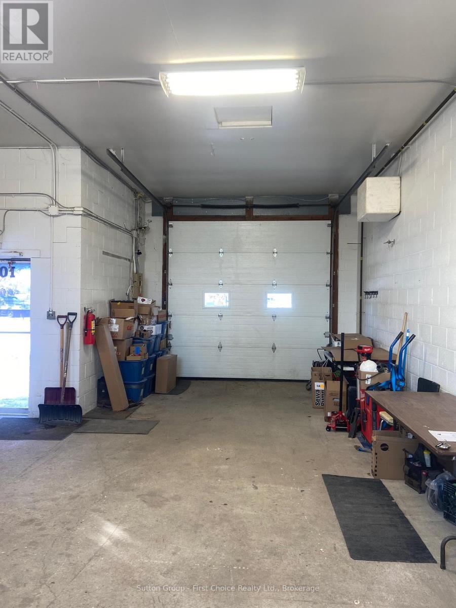 107 Monteith Avenue, Stratford, Ontario  N5A 2P6 - Photo 9 - X11899986