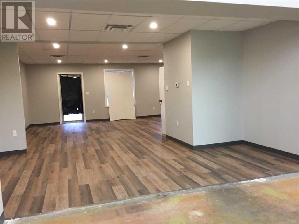 106 Broadway Avenue E, Redcliff, Alberta T0J 2P0 - Photo 3 - A2184196