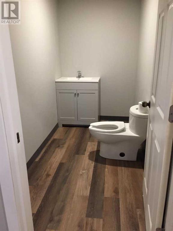 106 Broadway Avenue E, Redcliff, Alberta T0J 2P0 - Photo 4 - A2184196