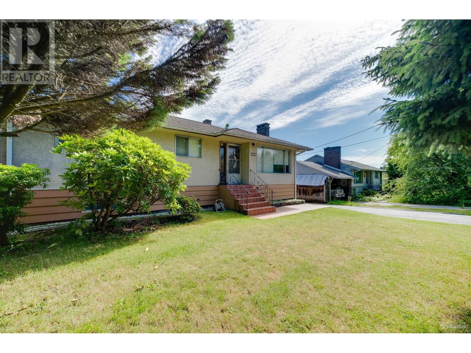 Property at 762 EDGAR AVENUE image 5
