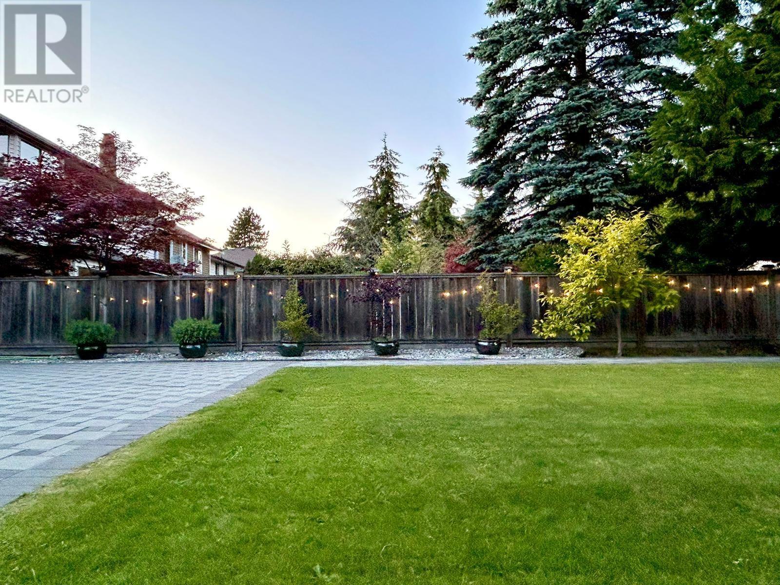 Listing Picture 30 of 33 : 9611 MCBURNEY DRIVE, Richmond / 烈治文 - 魯藝地產 Yvonne Lu Group - MLS Medallion Club Member