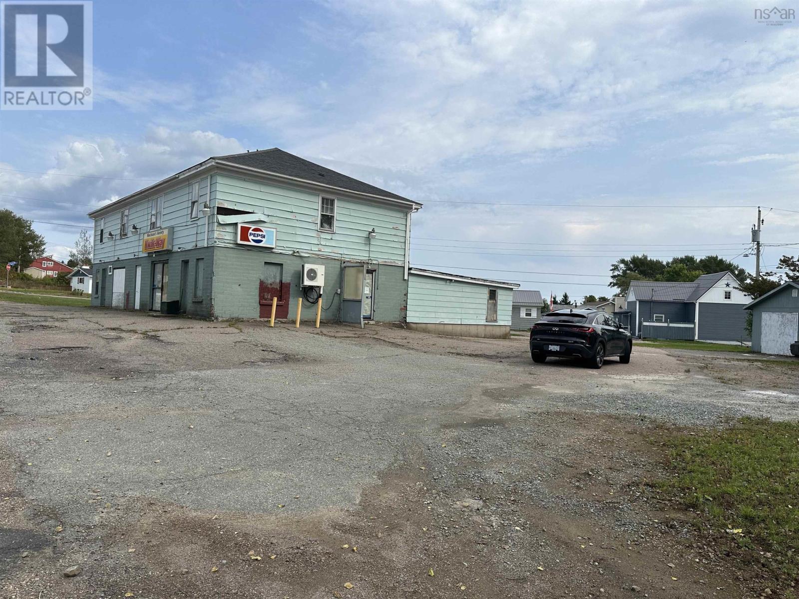 112 Sydney Road, Port Hawkesbury, Nova Scotia  B9A 3A6 - Photo 3 - 202422641