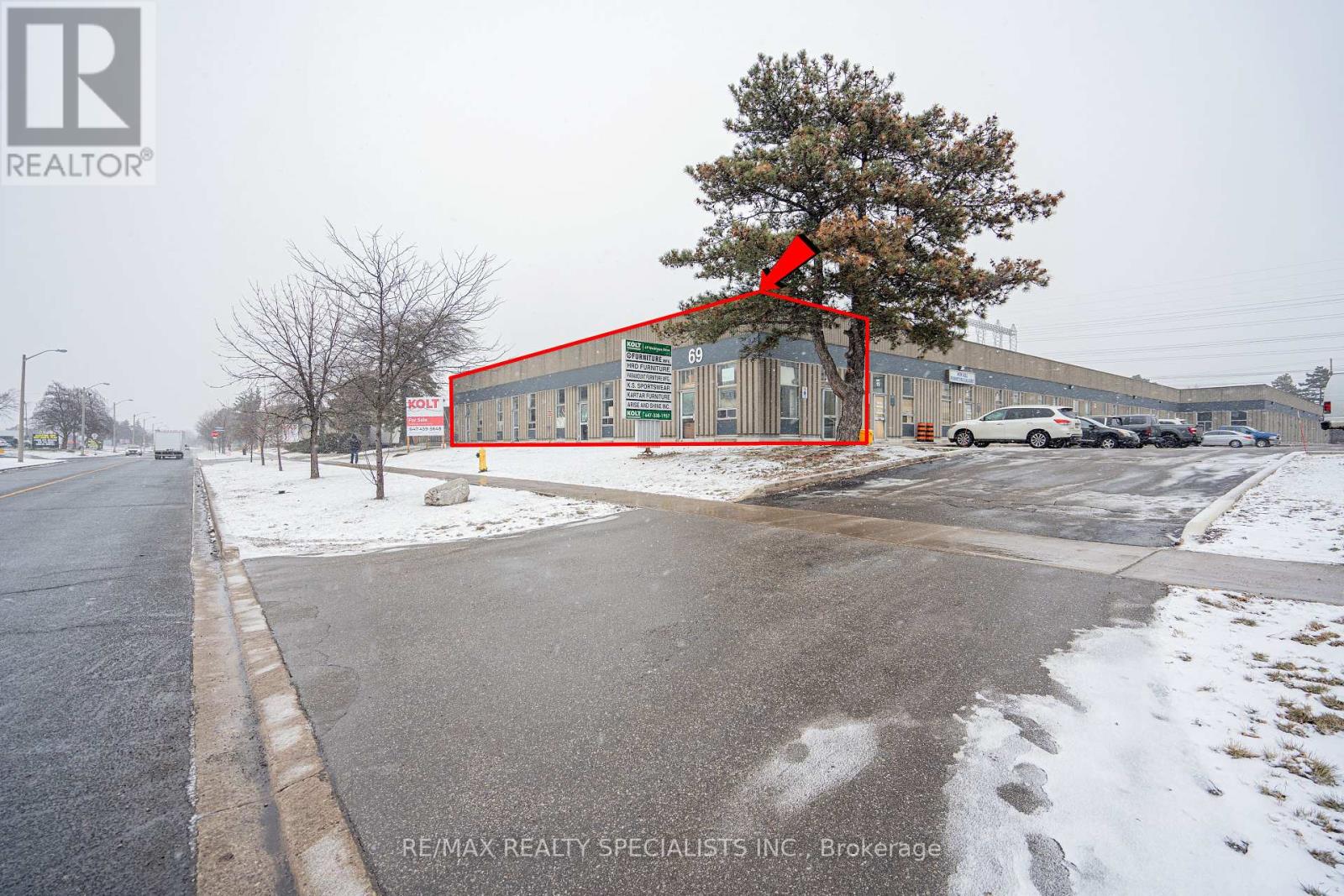 16 - 69 Westmore Drive, Toronto, Ontario  M9V 3Y6 - Photo 2 - W11900450