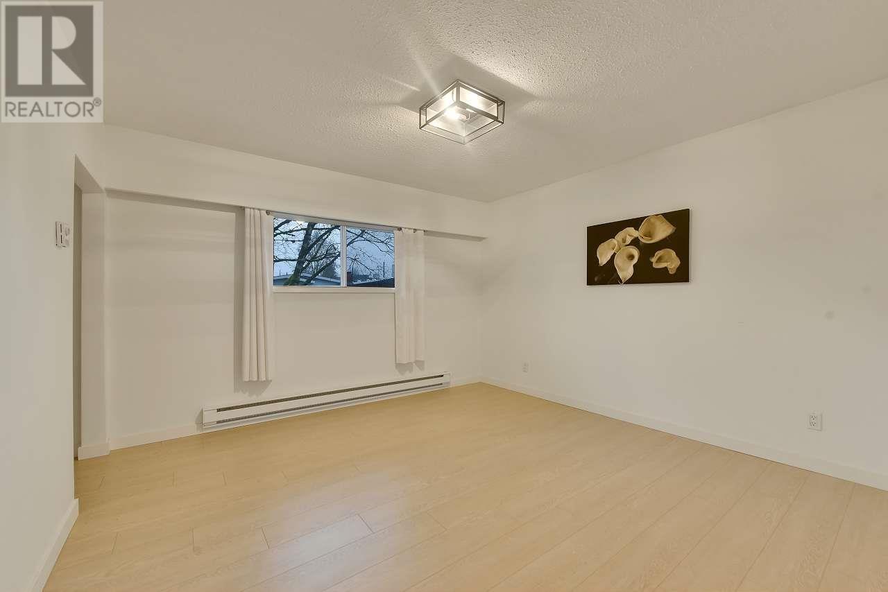 3848 Pine Street, Burnaby, British Columbia  V5G 1Z2 - Photo 33 - R2951097