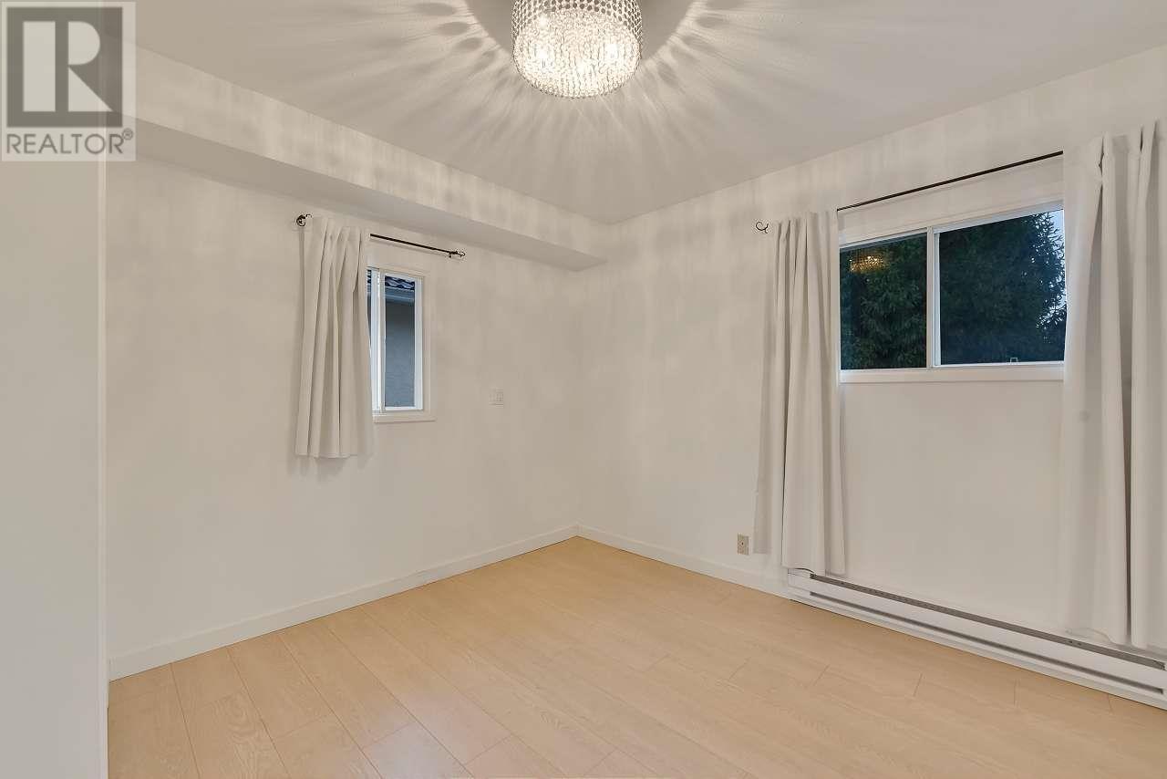 3848 Pine Street, Burnaby, British Columbia  V5G 1Z2 - Photo 32 - R2951097