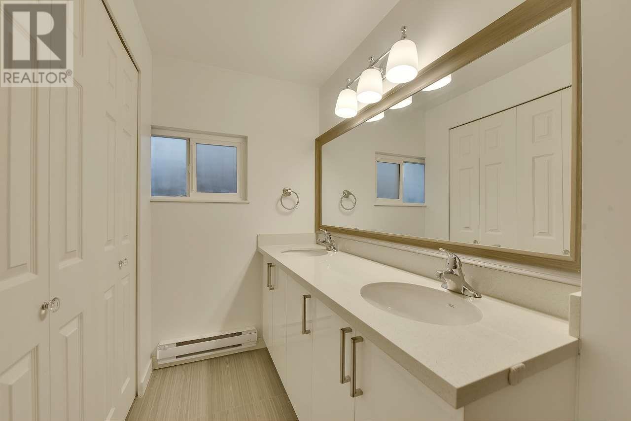 3848 Pine Street, Burnaby, British Columbia  V5G 1Z2 - Photo 35 - R2951097