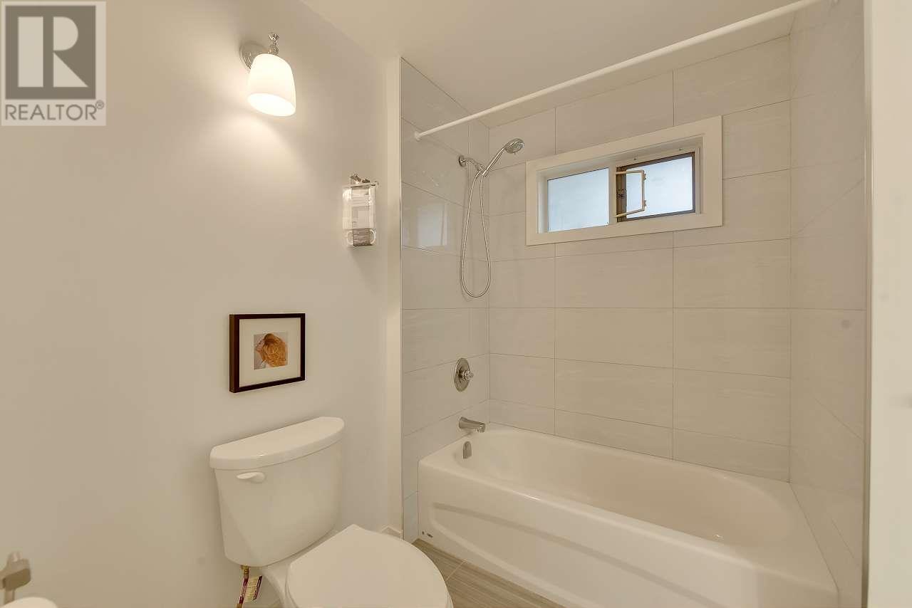 3848 Pine Street, Burnaby, British Columbia  V5G 1Z2 - Photo 34 - R2951097