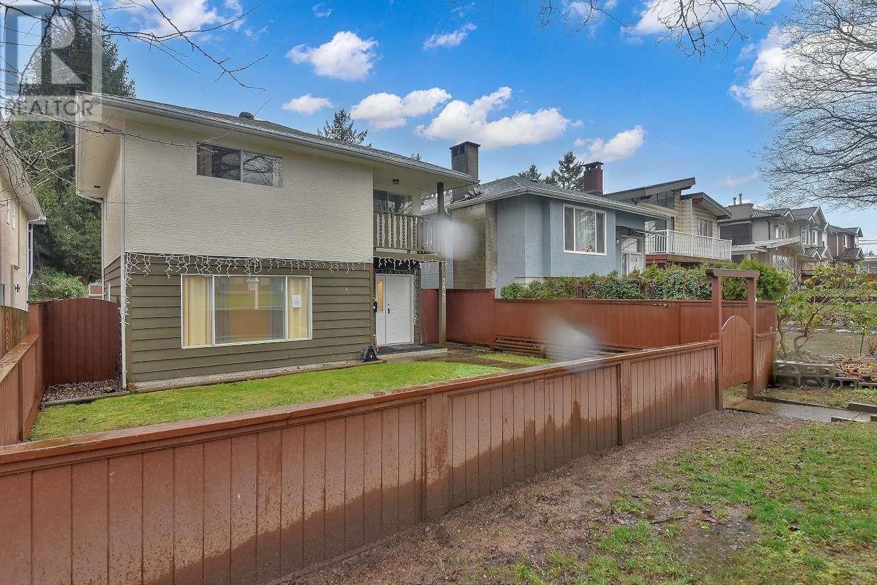 3848 Pine Street, Burnaby, British Columbia  V5G 1Z2 - Photo 17 - R2951097