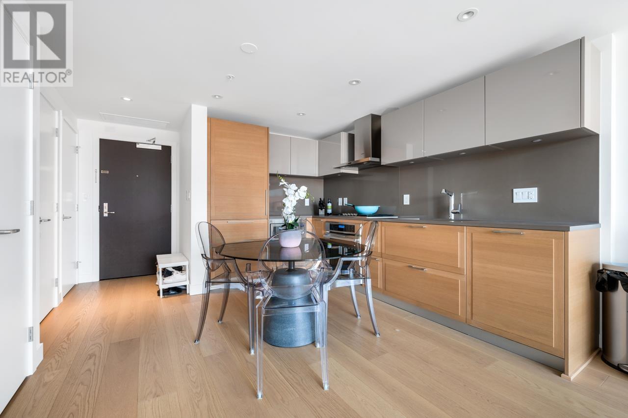 801 1561 W 57th Avenue, Vancouver, British Columbia  V6P 0H5 - Photo 11 - R2951440
