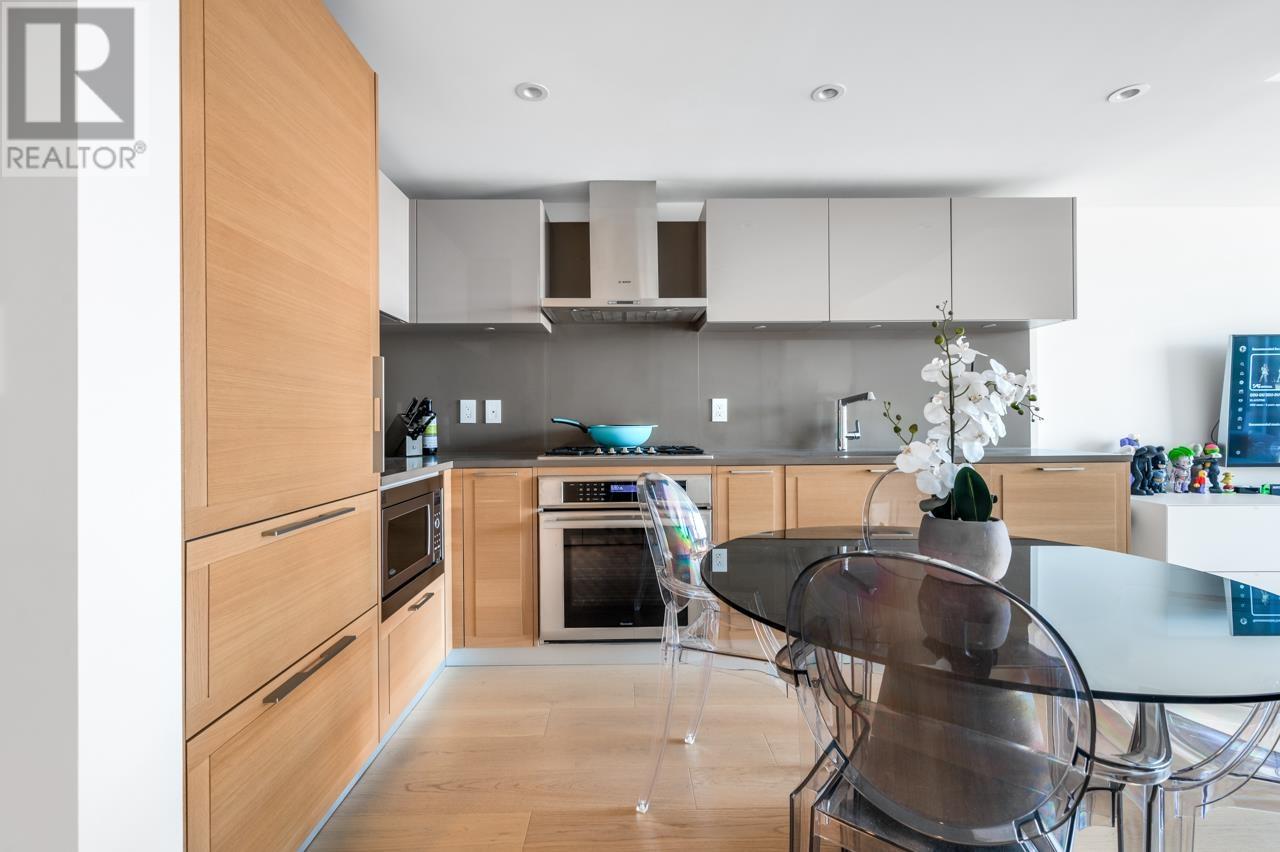 801 1561 W 57th Avenue, Vancouver, British Columbia  V6P 0H5 - Photo 12 - R2951440