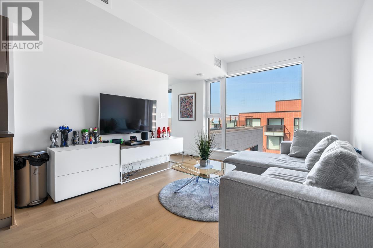 801 1561 W 57th Avenue, Vancouver, British Columbia  V6P 0H5 - Photo 8 - R2951440