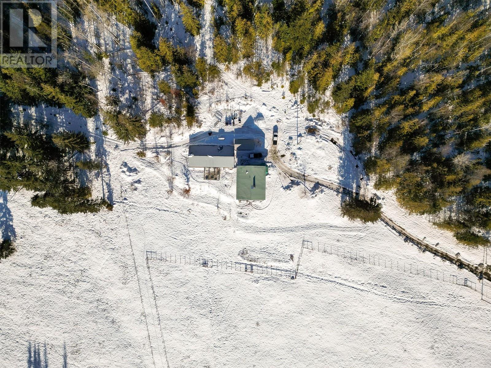 100 Lidstone Road, Salmon Arm, British Columbia  V1E 2Y1 - Photo 64 - 10330363