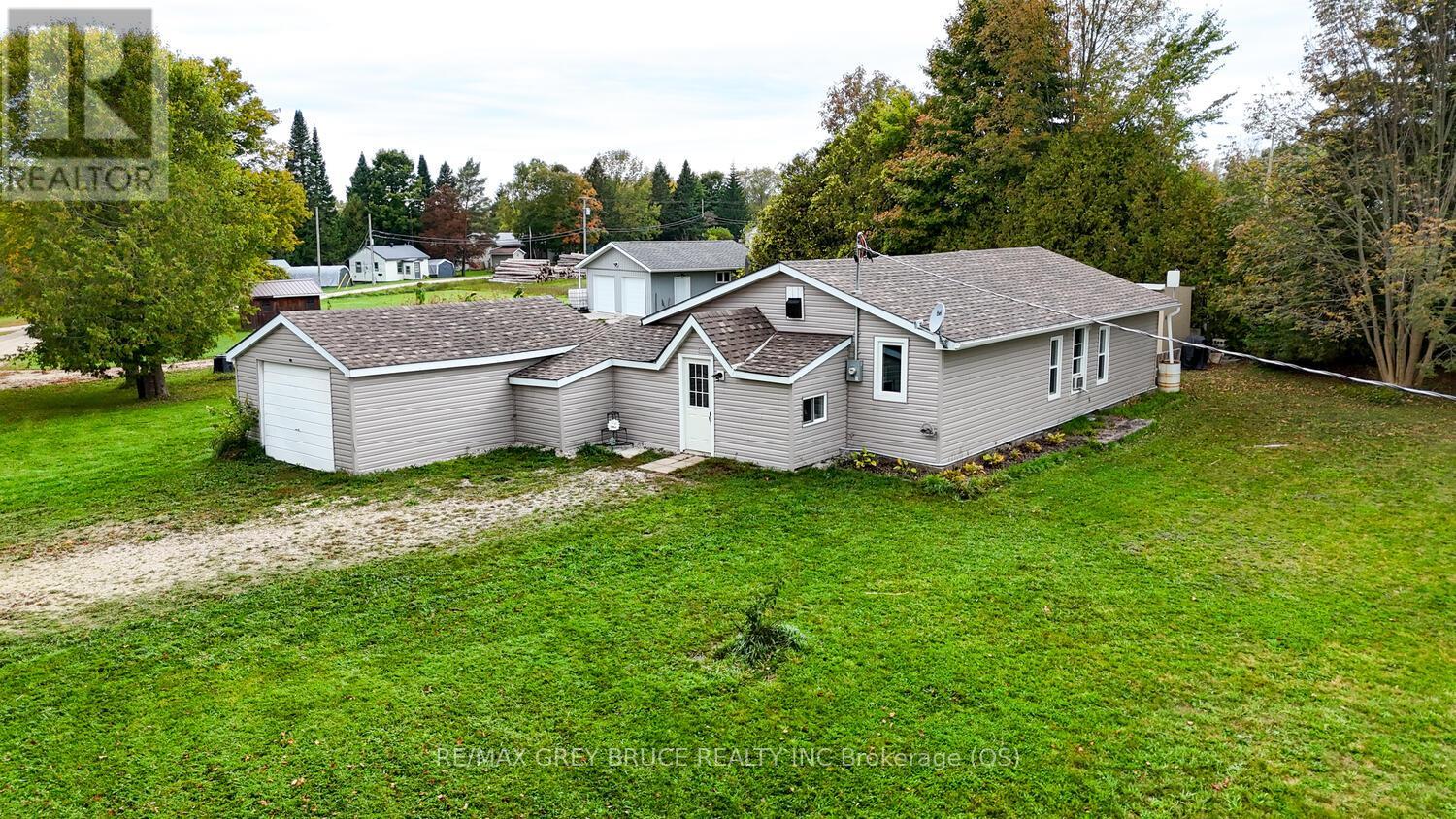 803149 Puddicombe Lane, Chatsworth, Ontario  N0H 1G0 - Photo 7 - X10846457