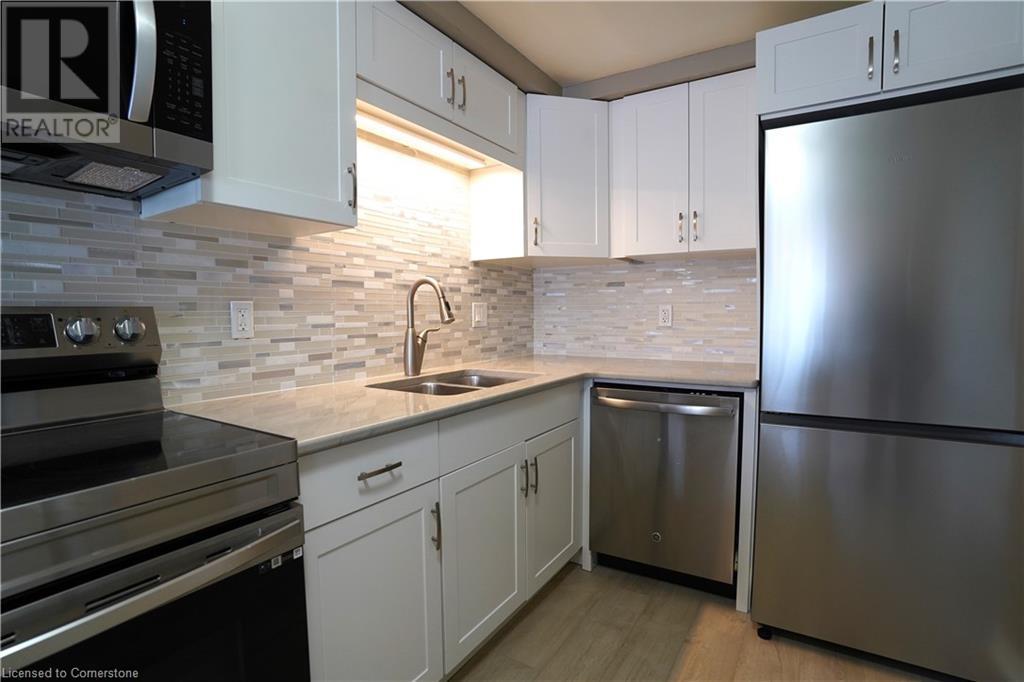 22 Carmine CrescentCambridge, Ontario  N3C 3Z1 - Photo 10 - 40686197