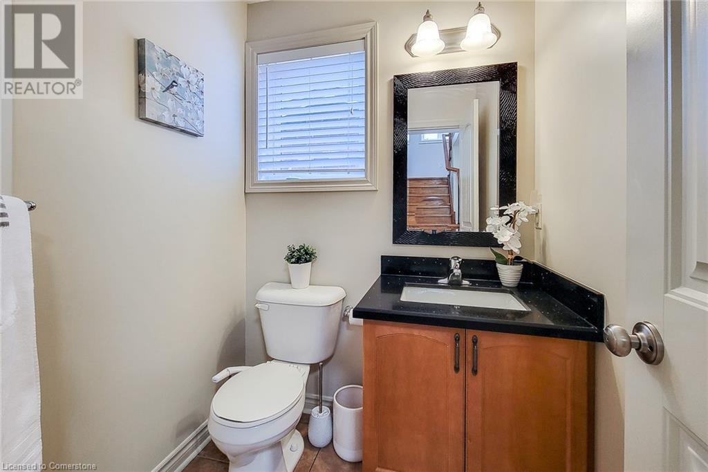 565 Isaiah Crescent, Kitchener, Ontario  N2E 0E6 - Photo 12 - 40686395