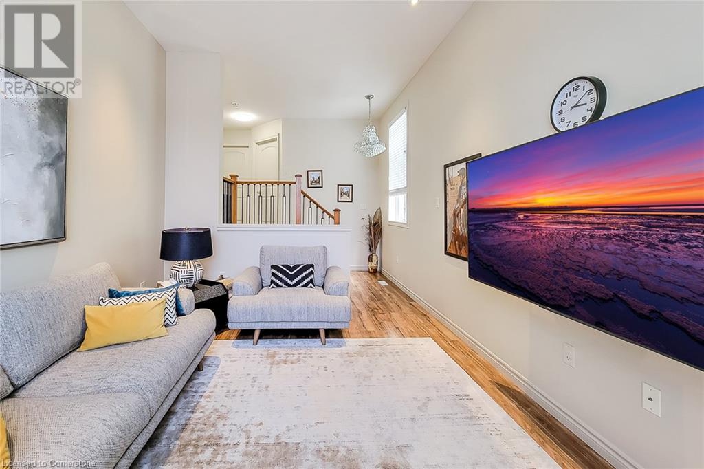 565 Isaiah Crescent, Kitchener, Ontario  N2E 0E6 - Photo 13 - 40686395