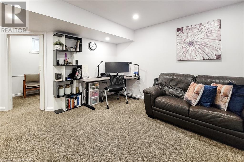 565 Isaiah Crescent, Kitchener, Ontario  N2E 0E6 - Photo 22 - 40686395