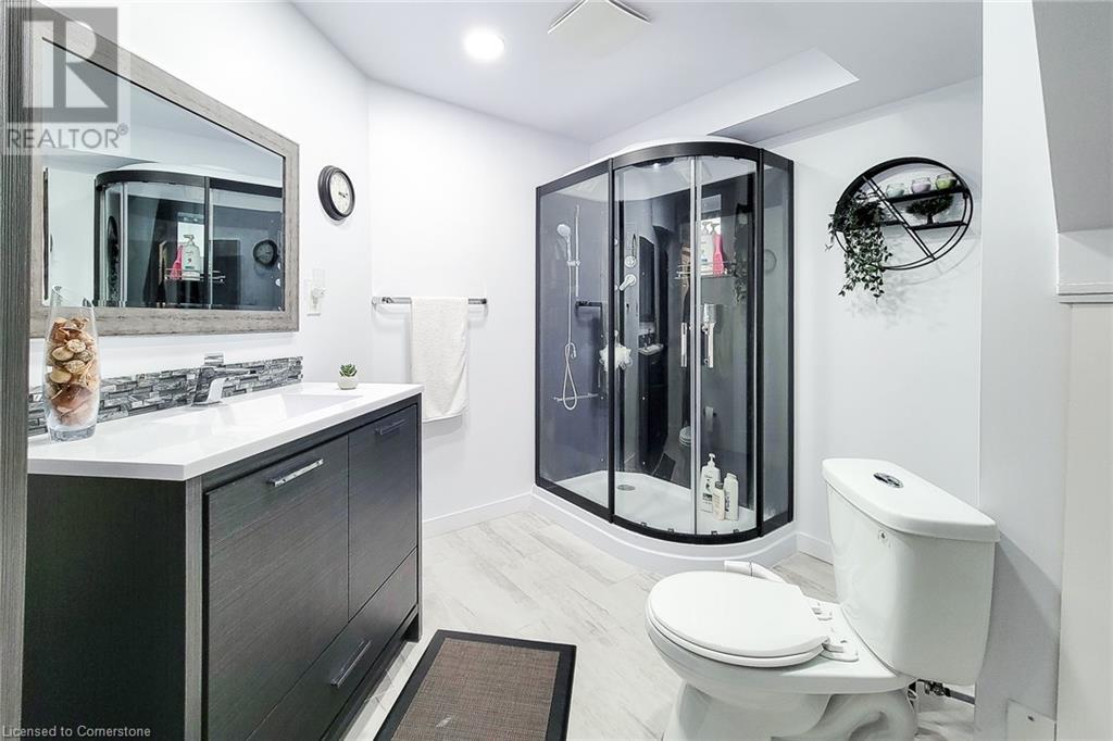 565 Isaiah Crescent, Kitchener, Ontario  N2E 0E6 - Photo 23 - 40686395