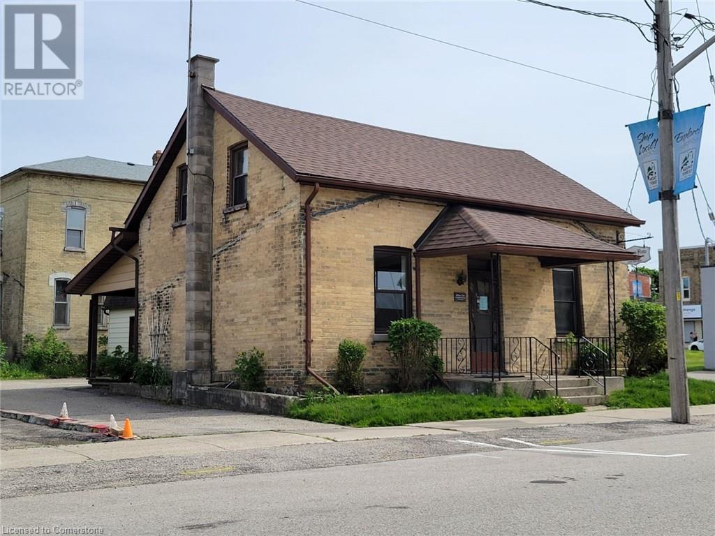 120 King Street E, Mount Forest, Ontario  N0G 2L2 - Photo 2 - 40686413