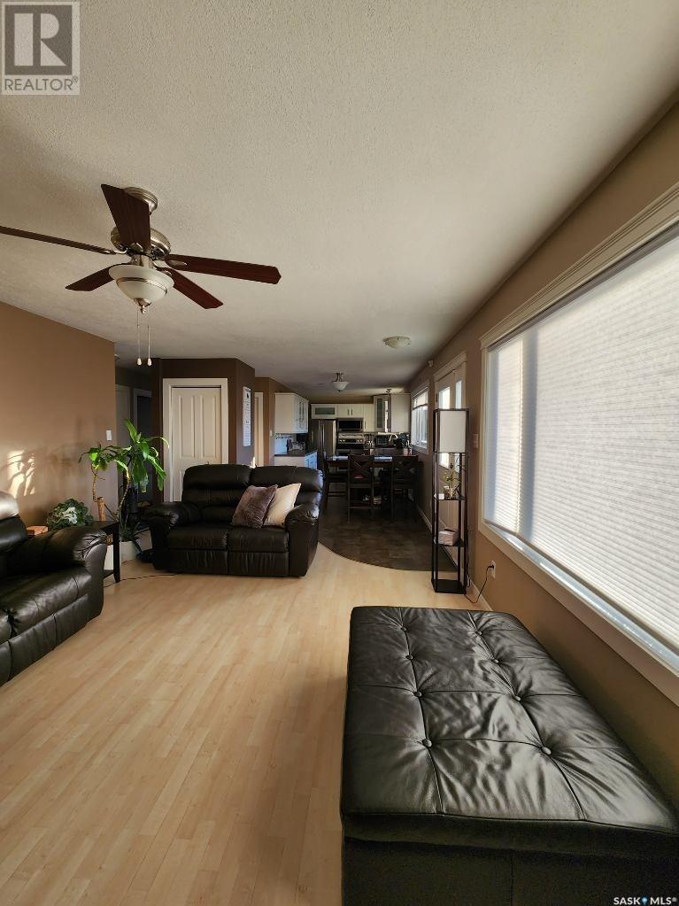 706 Grey Avenue, Grenfell, Saskatchewan  S0G 2B0 - Photo 10 - SK990950