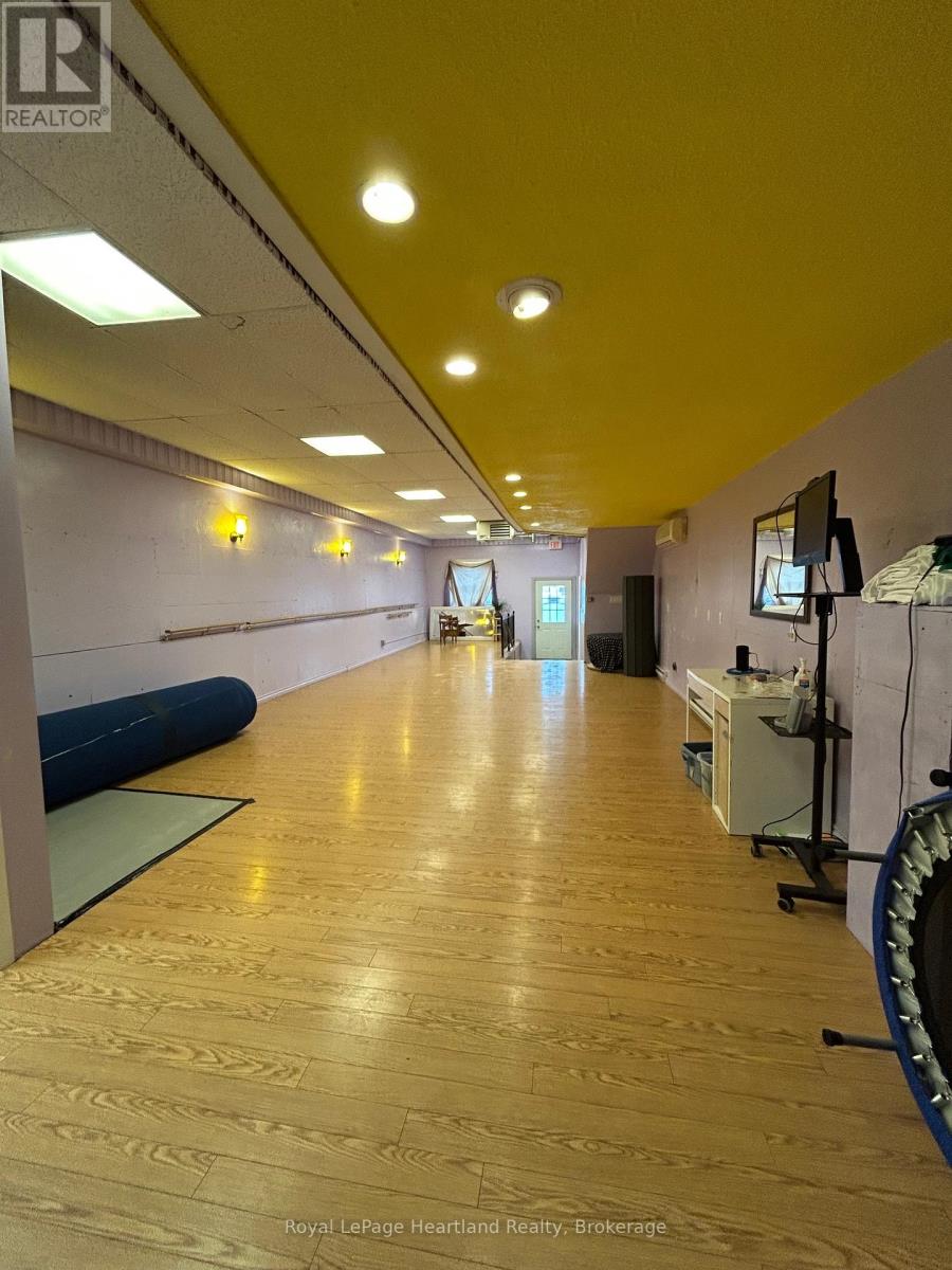 101 - 80 Albert Street, Central Huron, Ontario  N0M 1L0 - Photo 3 - X11900646