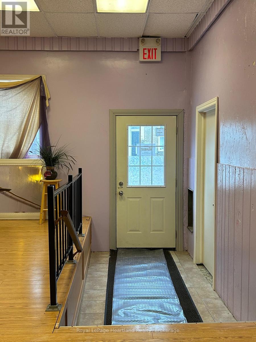 101 - 80 Albert Street, Central Huron, Ontario  N0M 1L0 - Photo 4 - X11900646