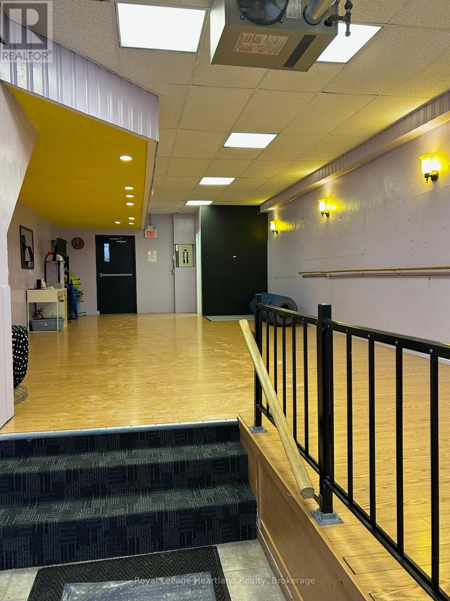 101 - 80 Albert Street, Central Huron, Ontario  N0M 1L0 - Photo 7 - X11900646