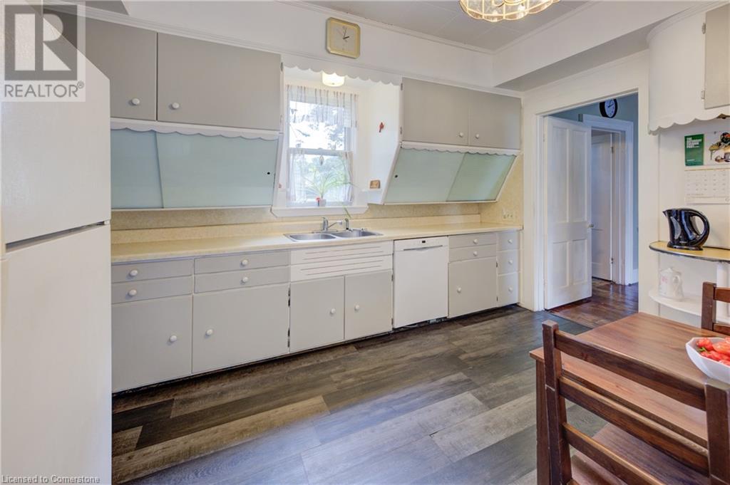 249 Charlton Avenue E, Hamilton, Ontario  L8N 1Z3 - Photo 13 - 40663827