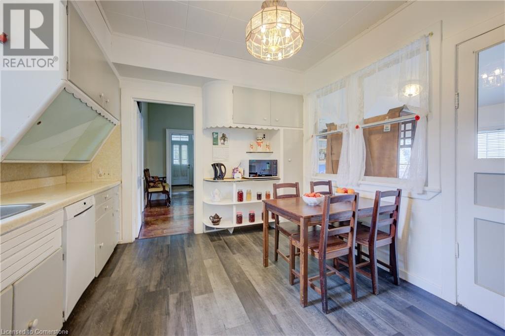 249 Charlton Avenue E, Hamilton, Ontario  L8N 1Z3 - Photo 8 - 40663827