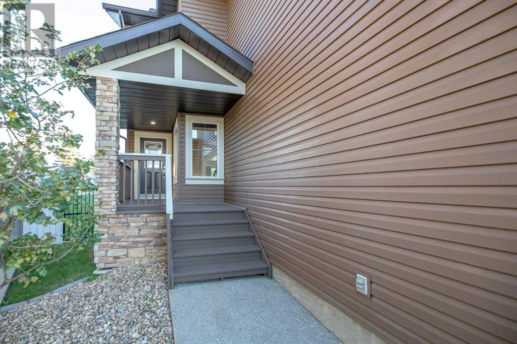 245 Chapalina Mews Se, Calgary, Alberta  T2X 0A7 - Photo 3 - A2173885