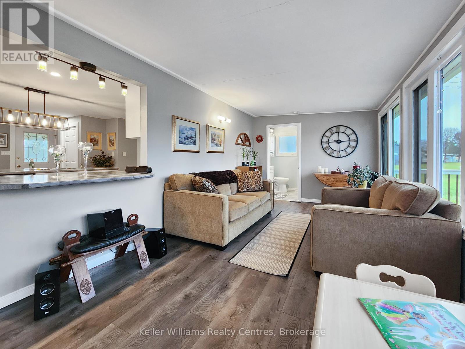 190 Pebble Beach Parkway, Lambton Shores, Ontario  N0M 1T0 - Photo 10 - X11898034