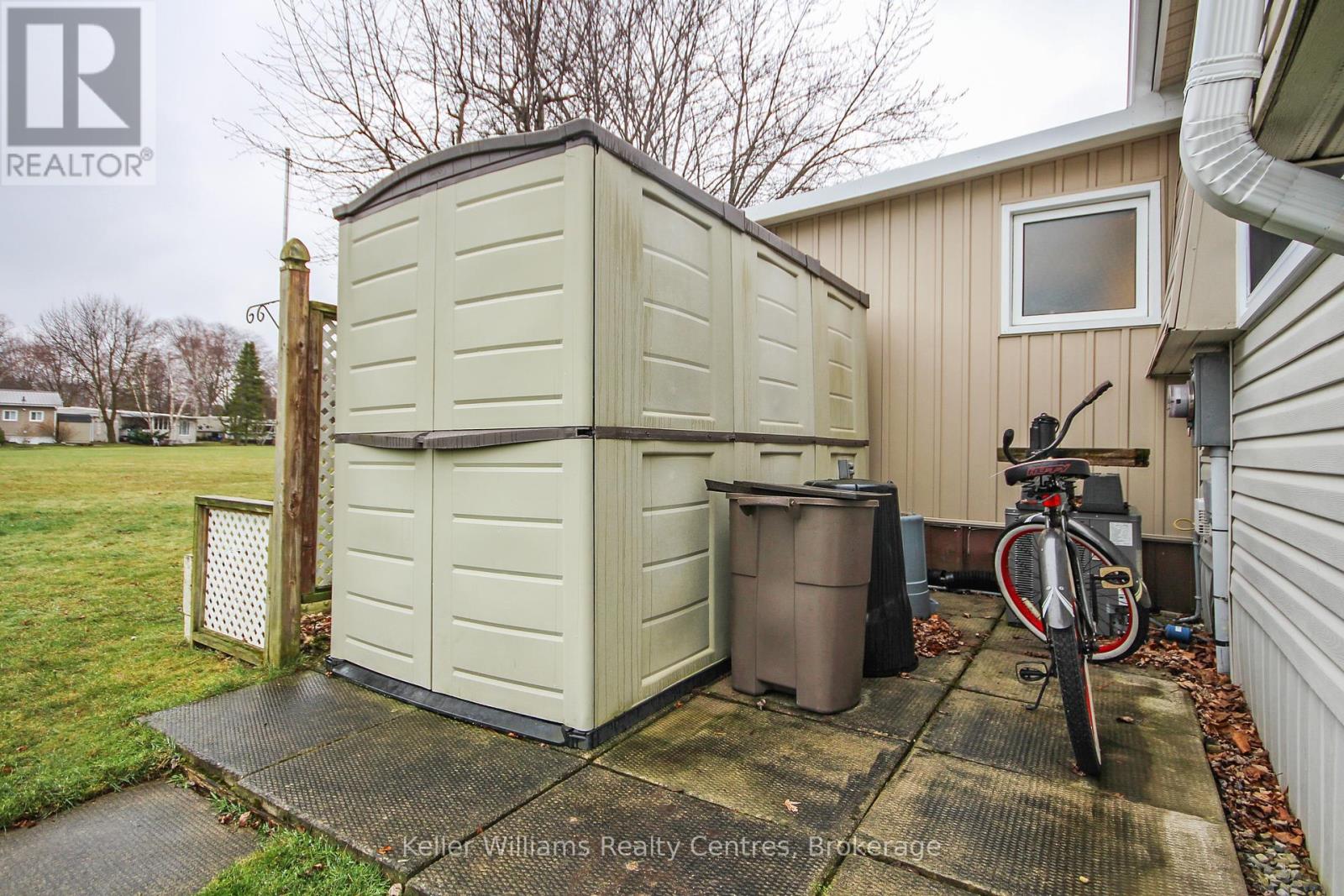 190 Pebble Beach Parkway, Lambton Shores, Ontario  N0M 1T0 - Photo 35 - X11898034