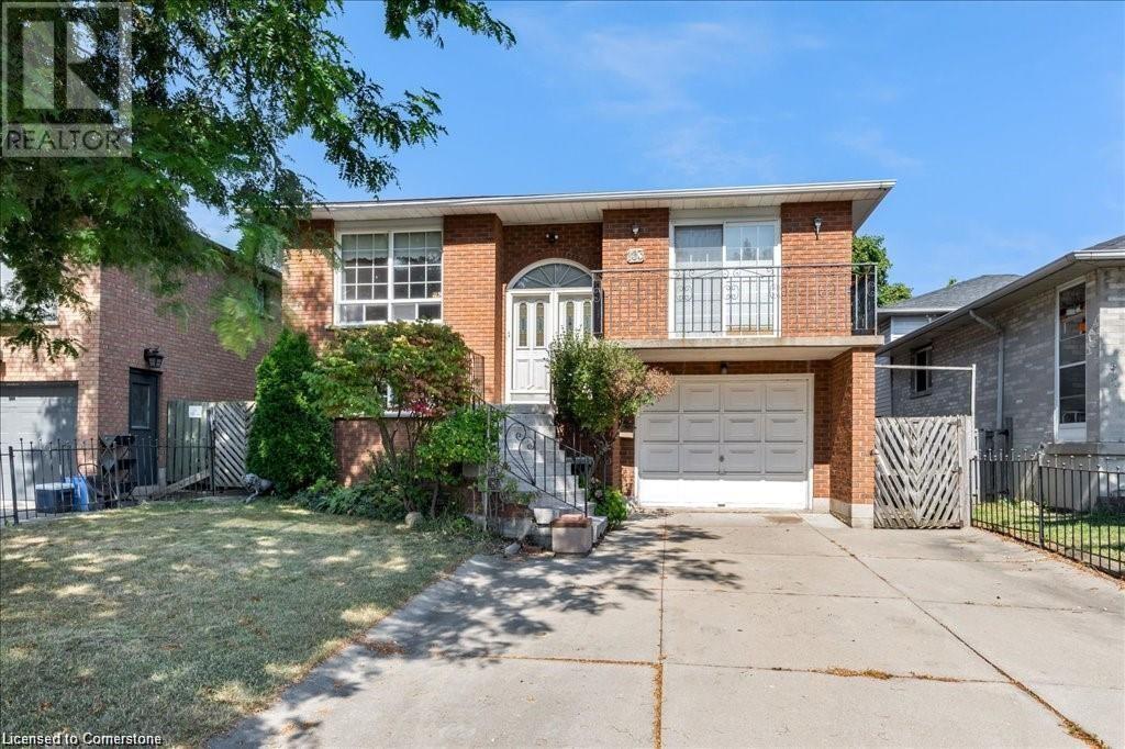 103 LEGGETT Crescent, Hamilton, Ontario