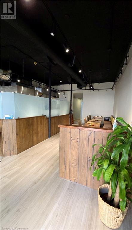 12 Queen Street E, Cambridge, Ontario  N3C 2A6 - Photo 4 - 40683516