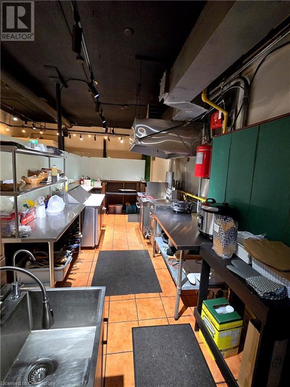 12 Queen Street E, Cambridge, Ontario  N3C 2A6 - Photo 11 - 40683516